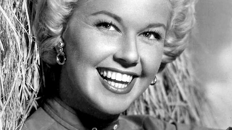 Cropped publicity photo of Doris Day from 1957