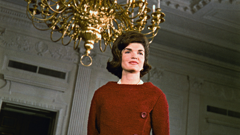 Jacqueline Kennedy on 1962 White House tour