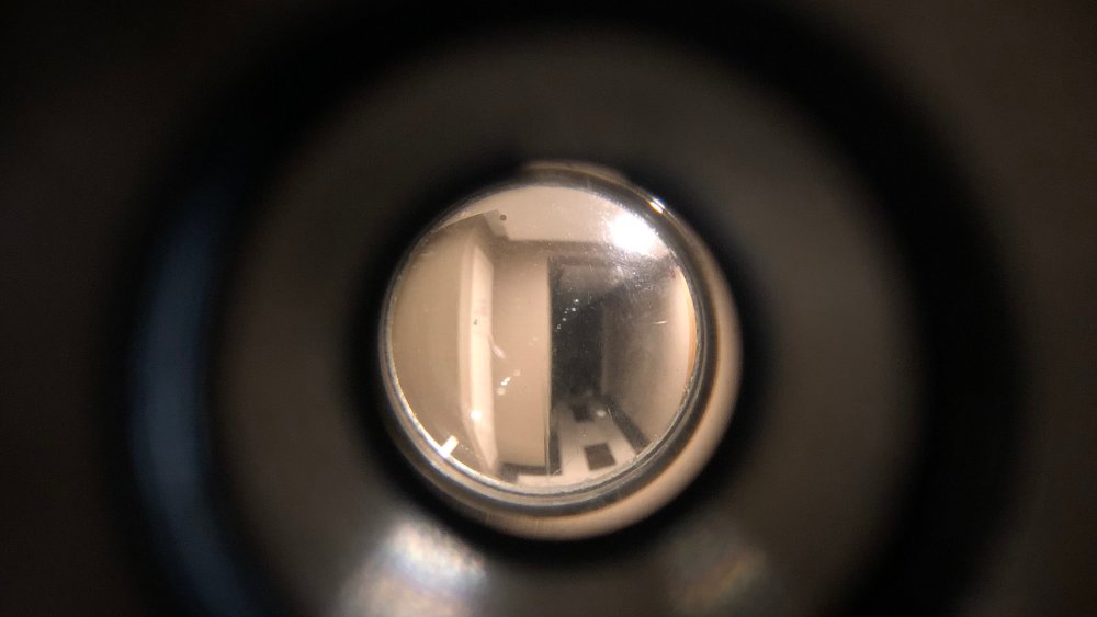 apartment peephole