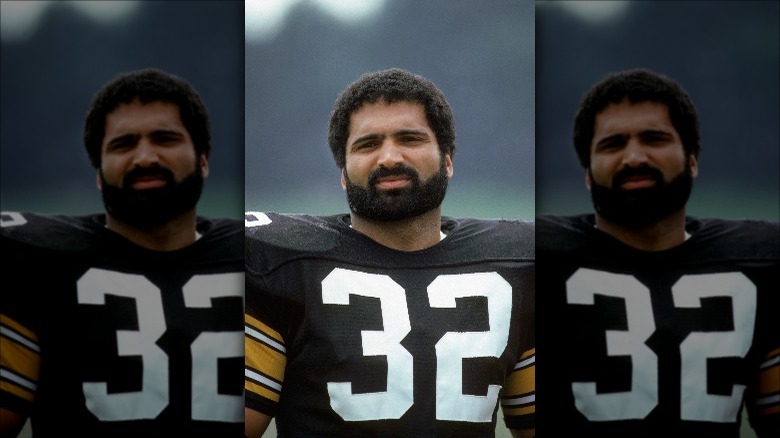 Young Franco Harris on field