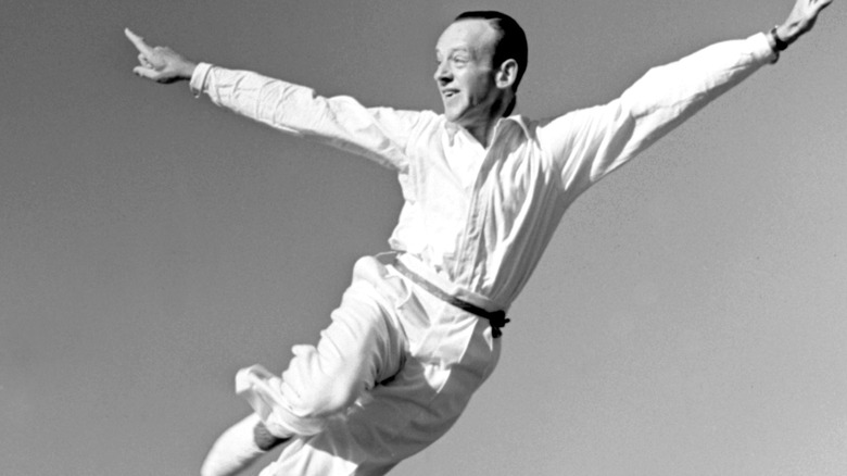 Fred Astaire jumping