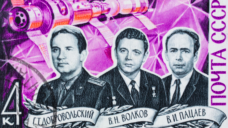 stamp honoring the cosmonauts