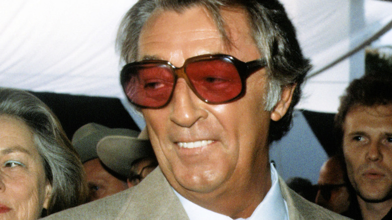 Robert Mitchum sunglasses