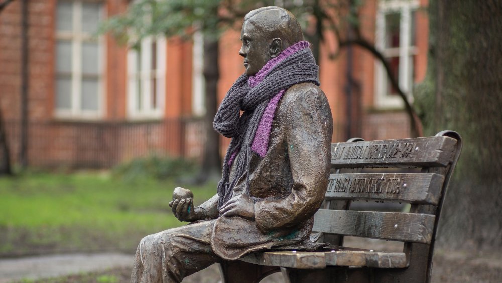 Turing statue