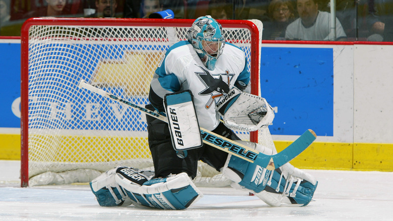 Evgeni Nabokov making a save