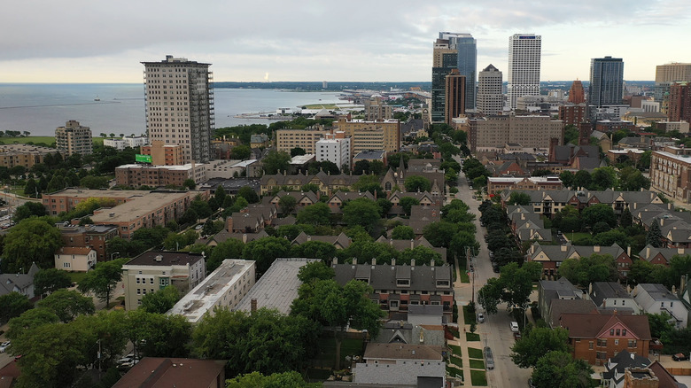 Milwaukee skyline 