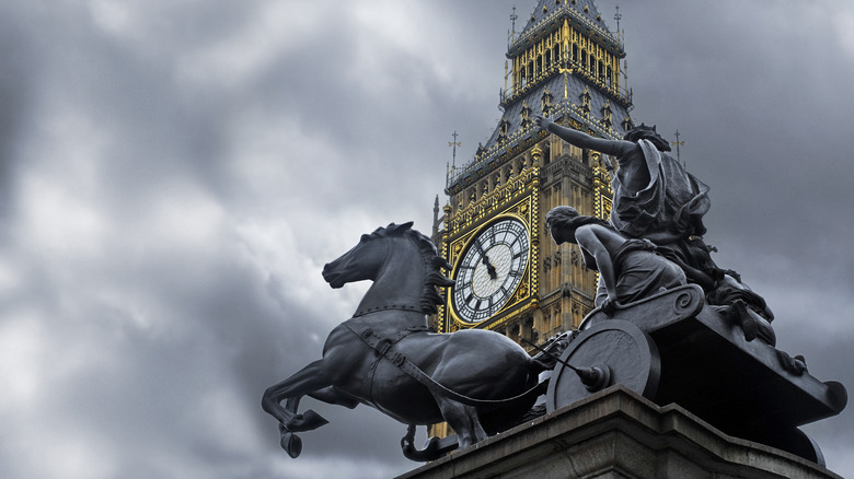 Boudicca statue in front of Big Ben