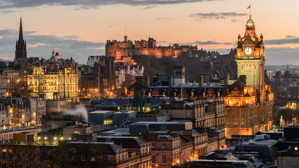 skyline of edinburgh