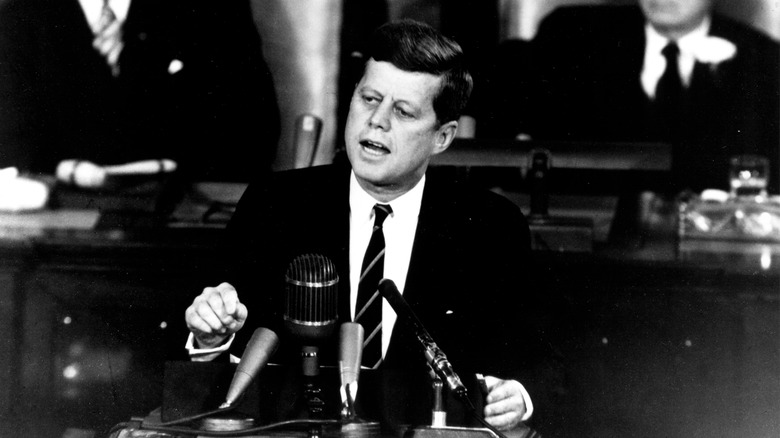 Heres What The Formerly Classified Jfk Assassination Documents Say 