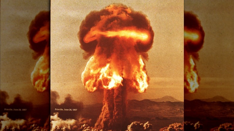 nuclear explosion mushroom cloud