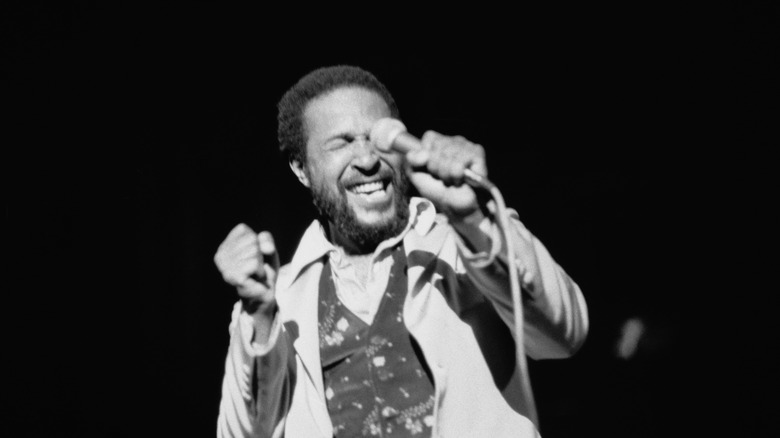 marvin gaye on stage