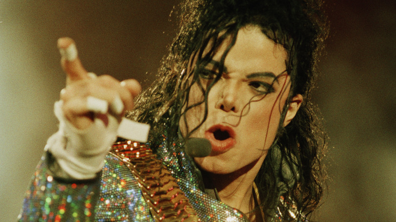 michael jackson performing on stage