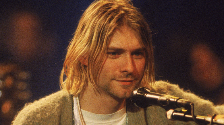 Kurt Cobain at mic