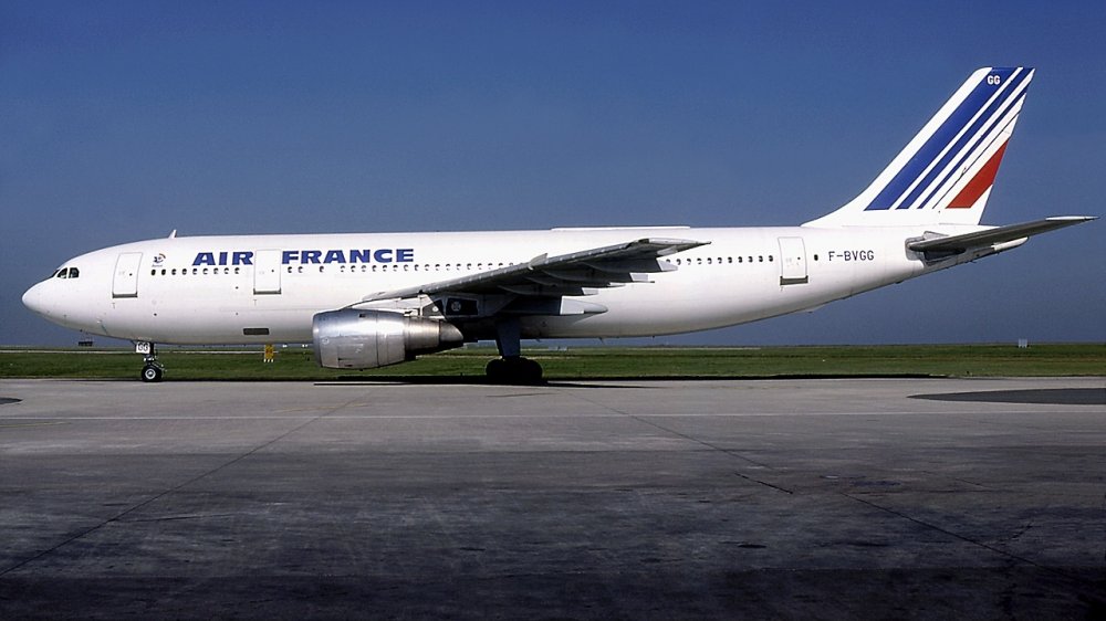 Air France Flight 139 plane