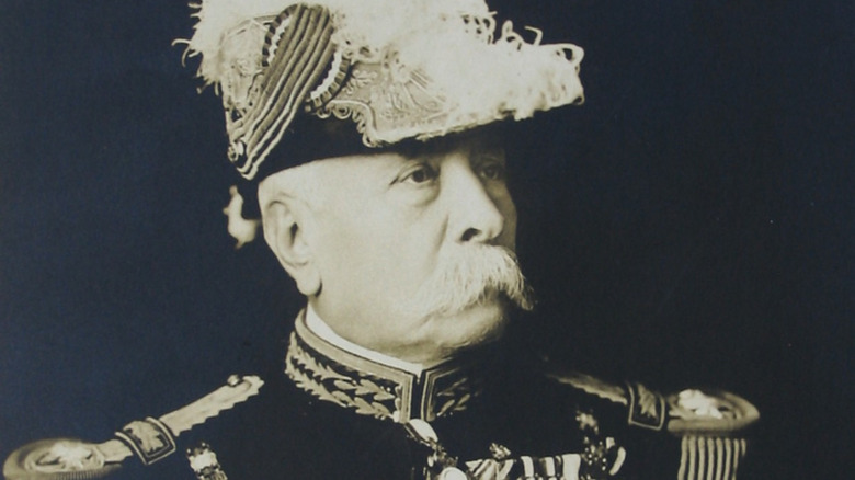 Porfirio Díaz in uniform