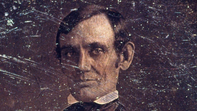 old photograph of abraham lincoln