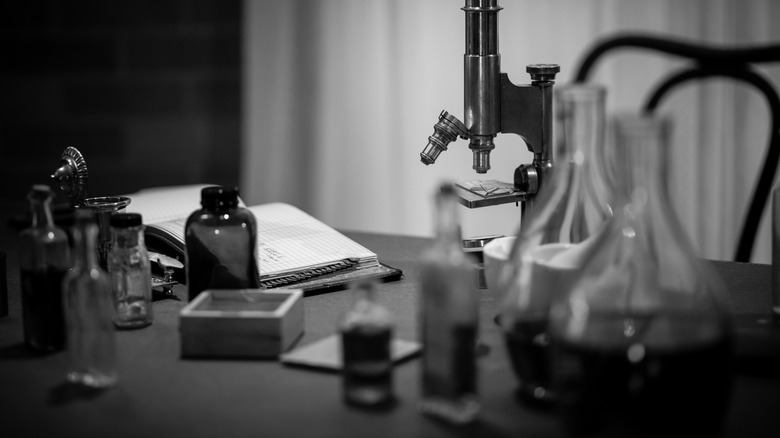 microscope work table