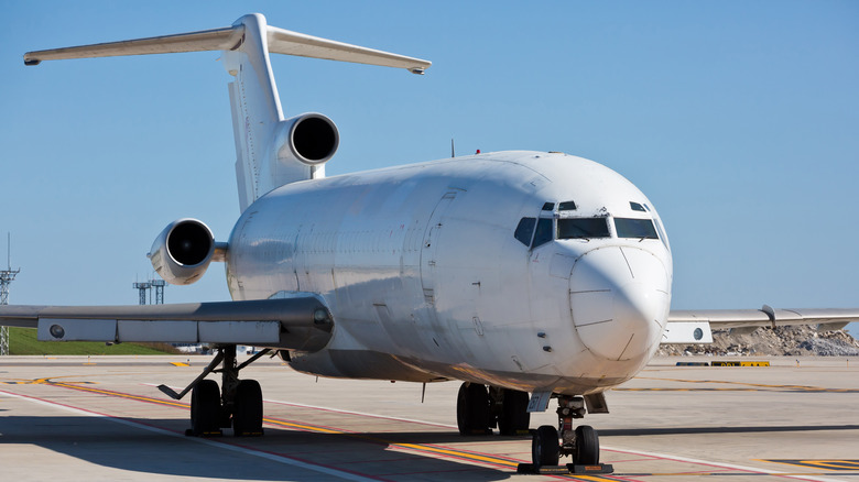 Boeing 727 commercial airplane