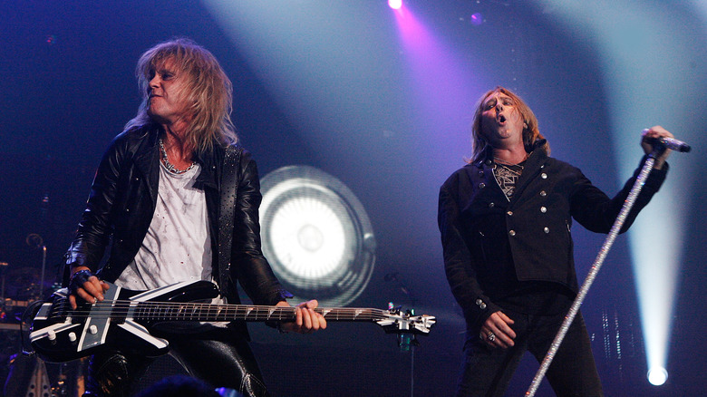 Def Leppard on stage