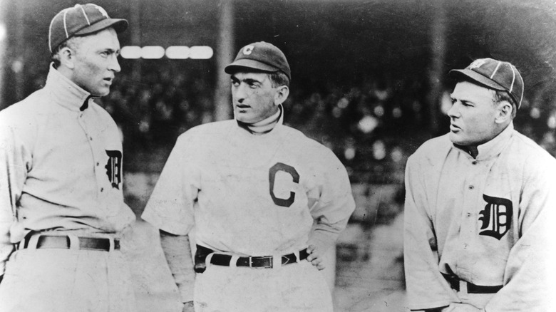 Shoeless Joe Jackson with teammates