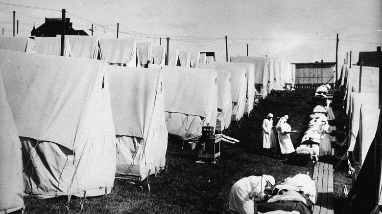 Spanish Flu outdoor hospital