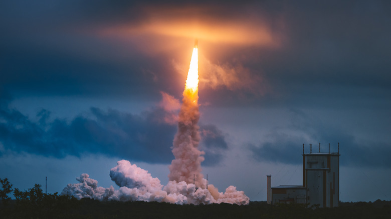 Rocket carrying James Webb telescope