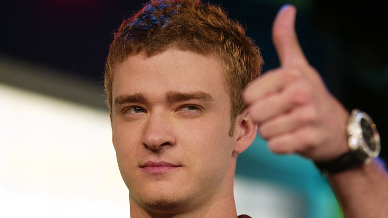 Justin Timberlake giving a thumbs up