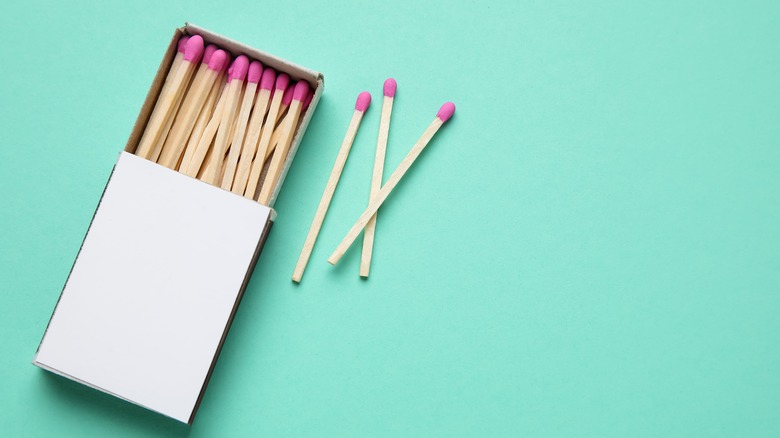 matchsticks in a box 