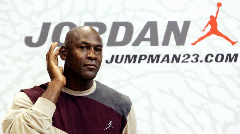 How Much Michael Jordan Was Paid Each Of His 15 NBA Seasons