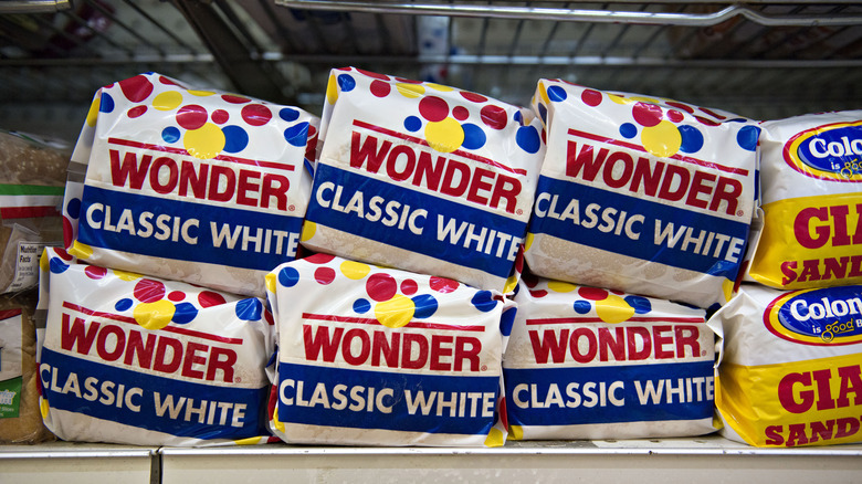 wonder bread on shelf