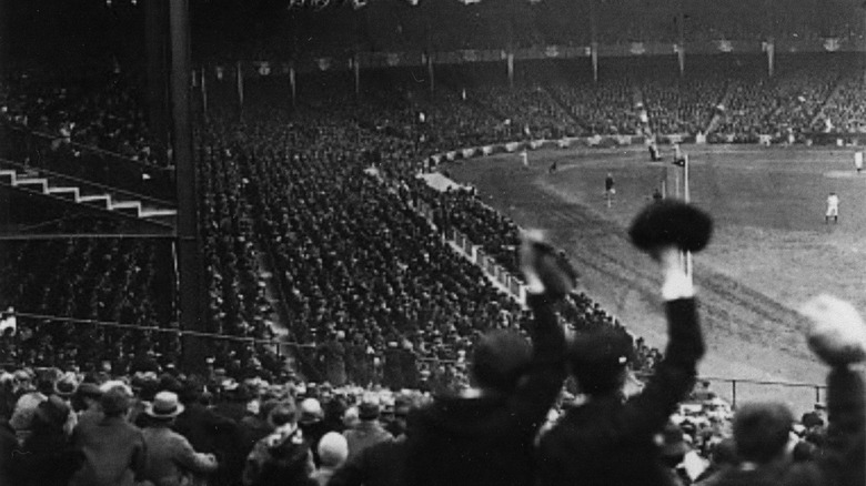 1920s baseball fans at stadium