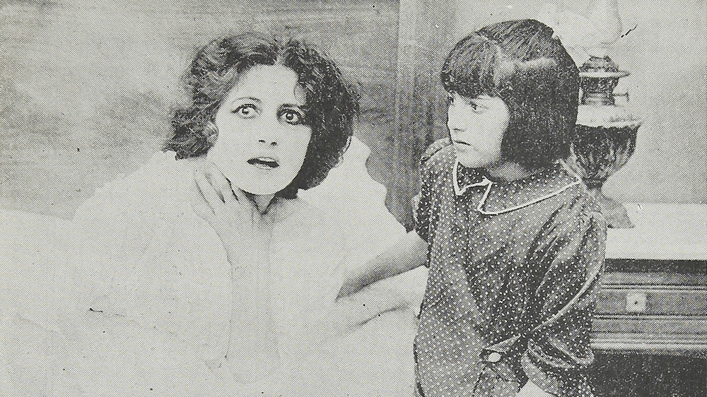 Actress María Padín in "La avenida de las Acacias", 1918