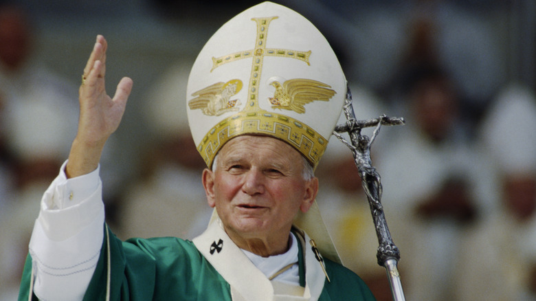 Pope John Paul II gesturing to crowd