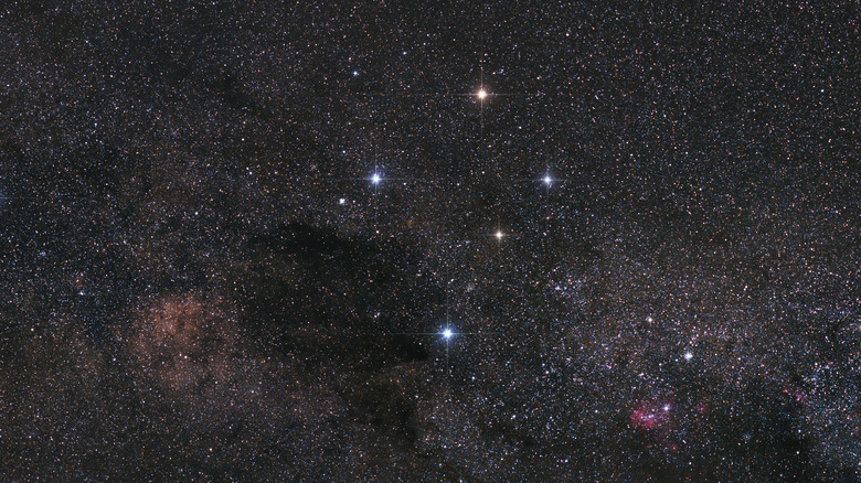 southern cross in the night sky