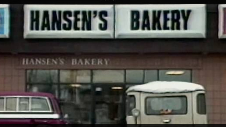 Front of Hansen's Bakery
