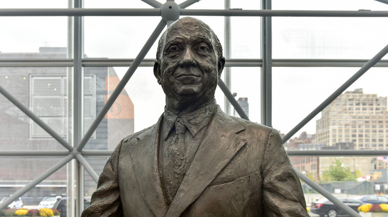 Statue of Senator Javits