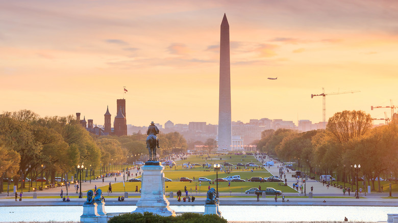 Washington Monument in distance