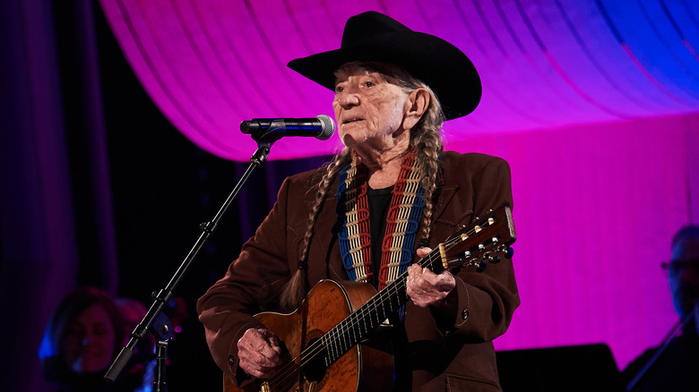 Willie Nelson performing 