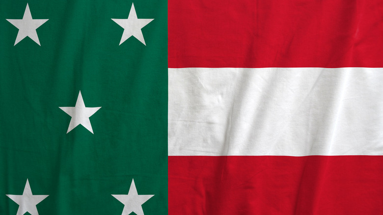 Flag of Yucatan red whit stripe white stars over green