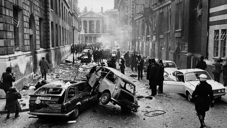 cars destroyed by ira bomb