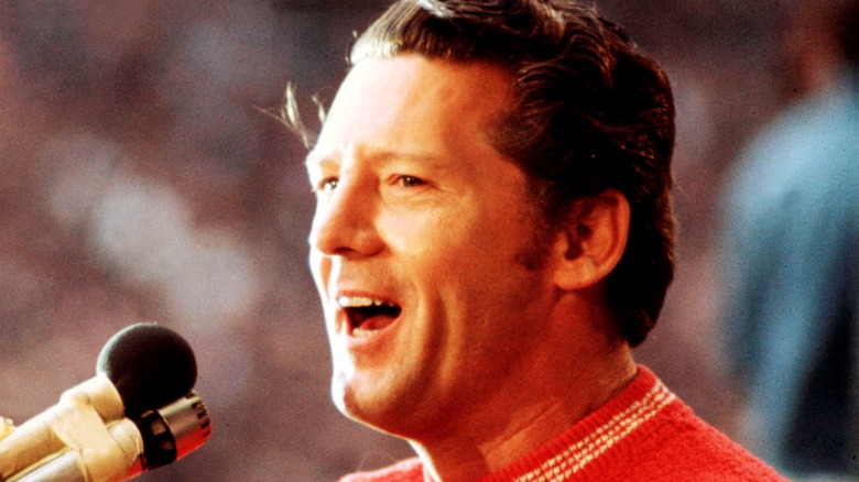 Jerry Lee Lewis onstage in 1972