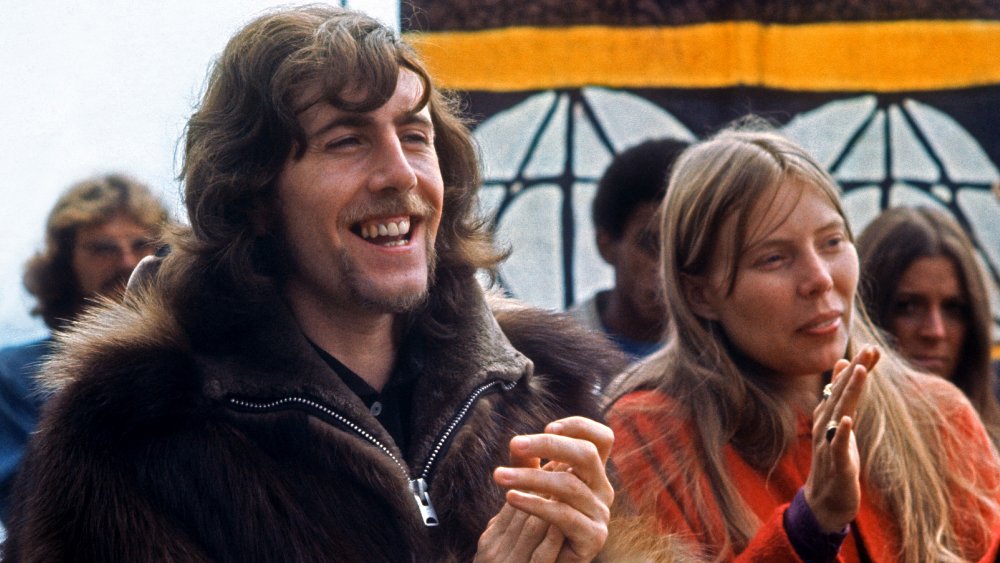 Joni Mitchell and singer Graham Nash