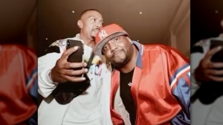 Timbaland and Magoo mirror selfie