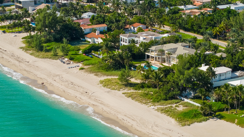 Oceanfront homes in Palm Beach