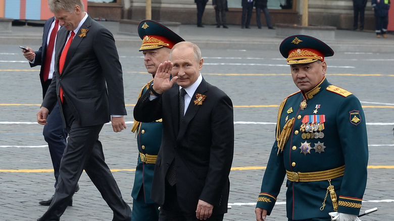 vladimir putin with generals