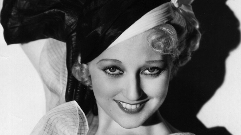 Thelma Todd strikes a pose