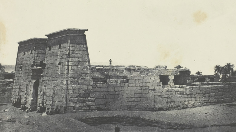 Temple of Khonsu from side