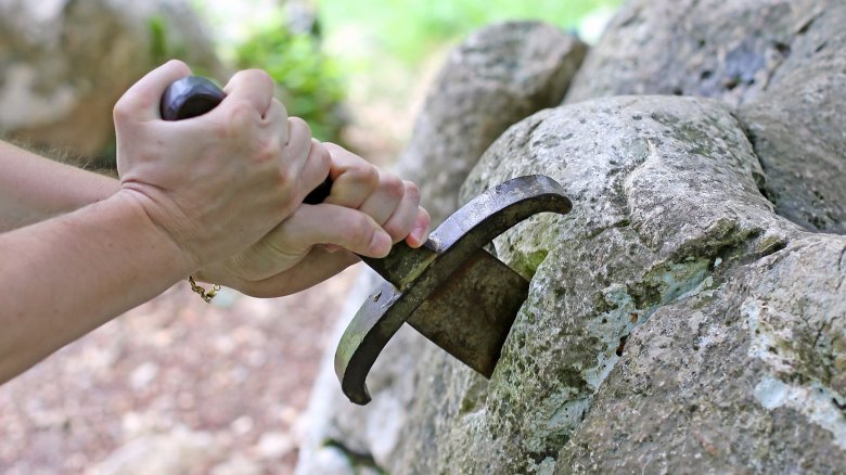 sword in the stone arthur merlin