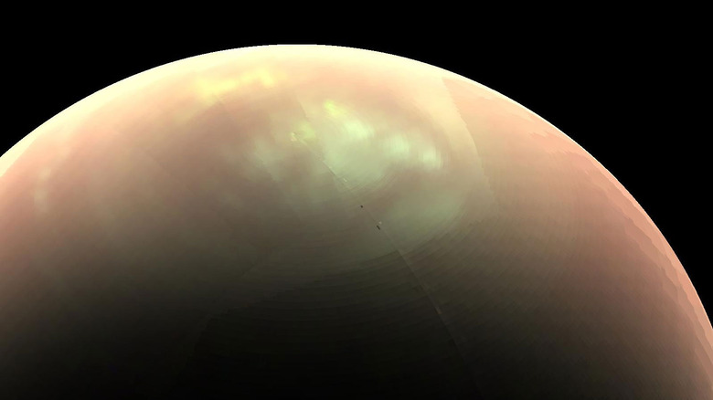 Infrared view of clouds over Titan's North.