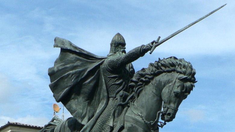 statue of el cid